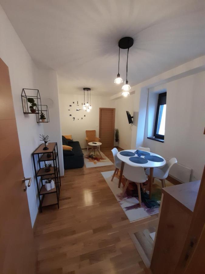 Mraz Apartment Яхорина Екстериор снимка