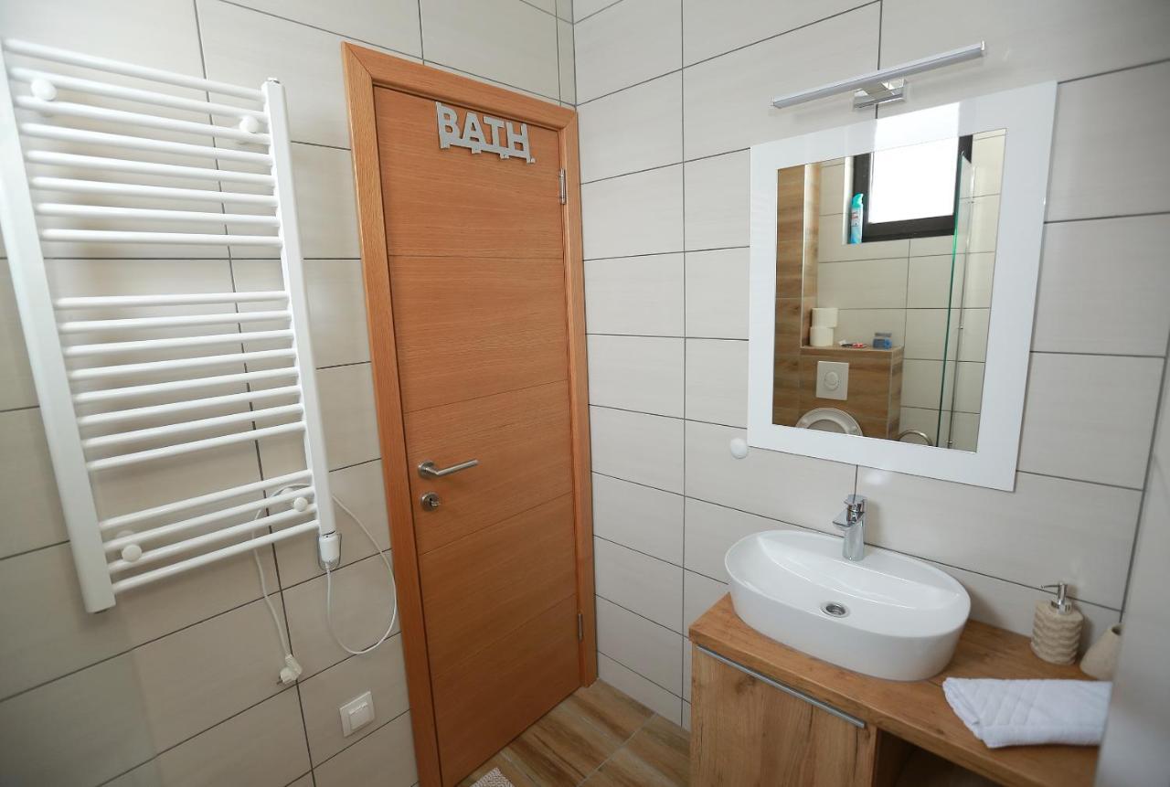 Mraz Apartment Яхорина Екстериор снимка