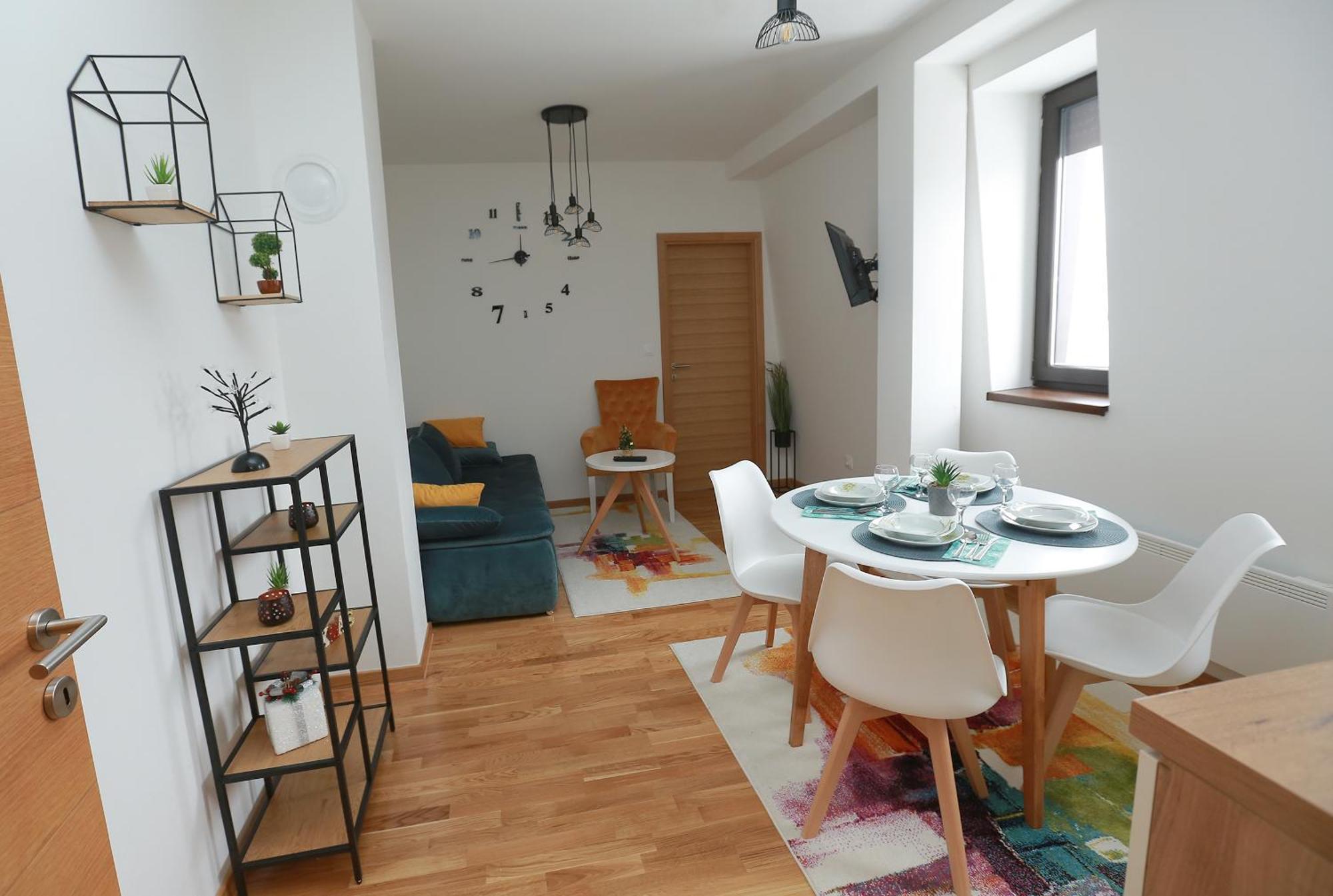 Mraz Apartment Яхорина Екстериор снимка